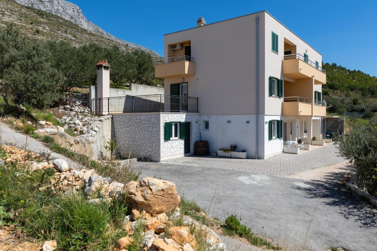 Apartments With A Parking Space Dugi Rat, Omis - 19516 ภายนอก รูปภาพ