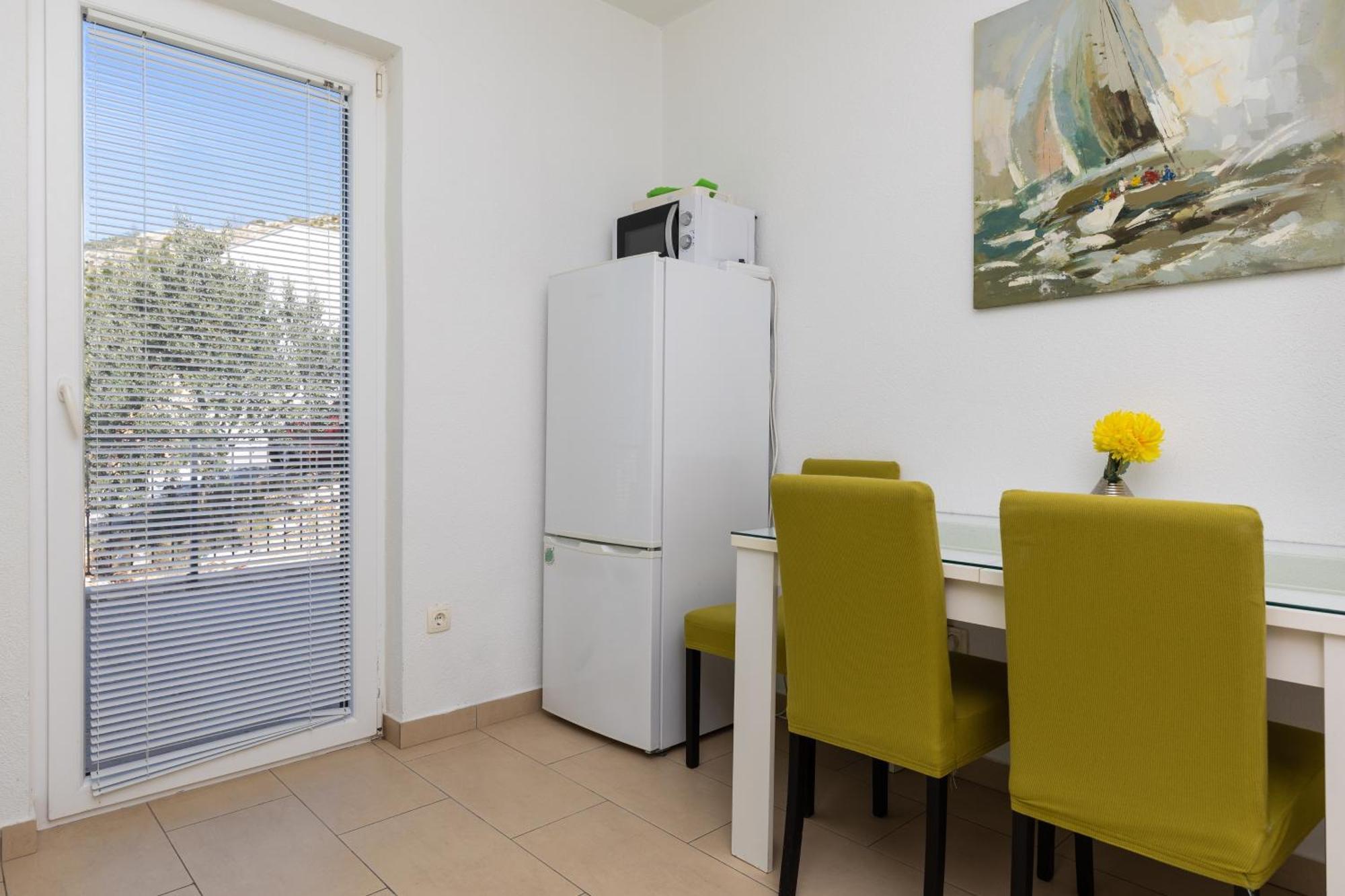 Apartments With A Parking Space Dugi Rat, Omis - 19516 ห้อง รูปภาพ